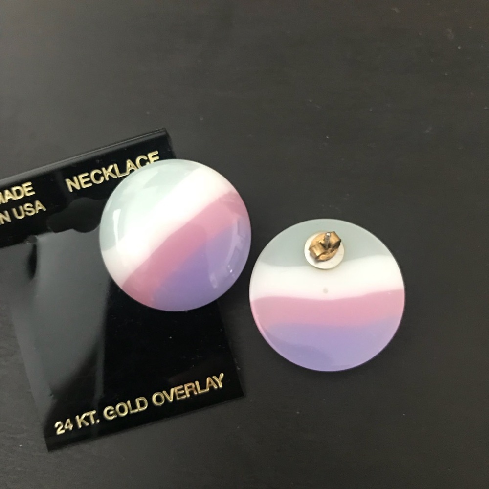 Vintage Pastel Earrings - Picture 3 of 3